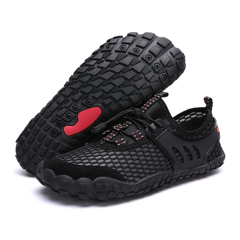 Malla transpirable Aqua Zapatos Natación Zapatos de agua Hombres Calzado plano Al aire libre Playa Dedos Zapatillas de deporte Hombre Upstream Senderismo Zapatos Y200420