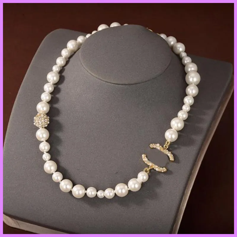 Pearl New Necklace Ladies Gold Fashion Necklaces Designers Jewelry Womens Party Chains Necklace With Diamonds Accessories NICE D221192F