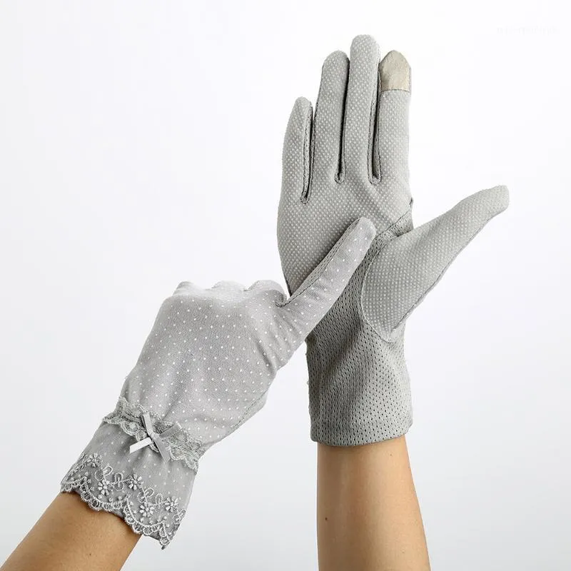 Fem fingrar handskar anti-halkis solskyddsmedel kvinnor pekskärm solproof mantens handskar lady andas tunna non slip spets mittens1