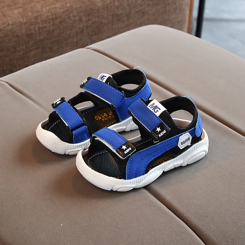 2022 Nuove Summer Children's Sandals Sandali Soleficati Soleggiato Scarpe da spiaggia Scarpe da bambino Scarpe da caccia per ragazzo e ragazze