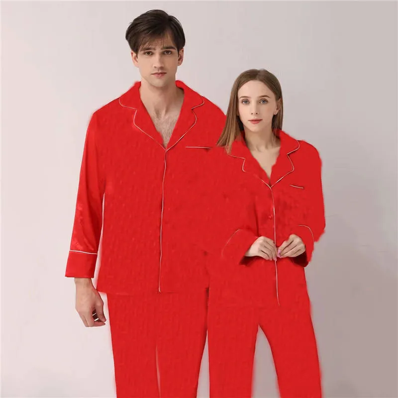 Роскошная буква Печать Женщины Мужчины Соли Тонкие Дышащие Пары Красные Пижамы Мода Досуг Женская Домашняя Одежда
