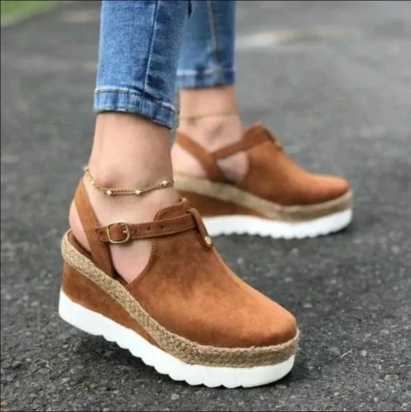 2020 femmes Sandales d'été Boucle conception populaire semelle épaisse paille Bord Chaussures d'été solide pour les filles 0928