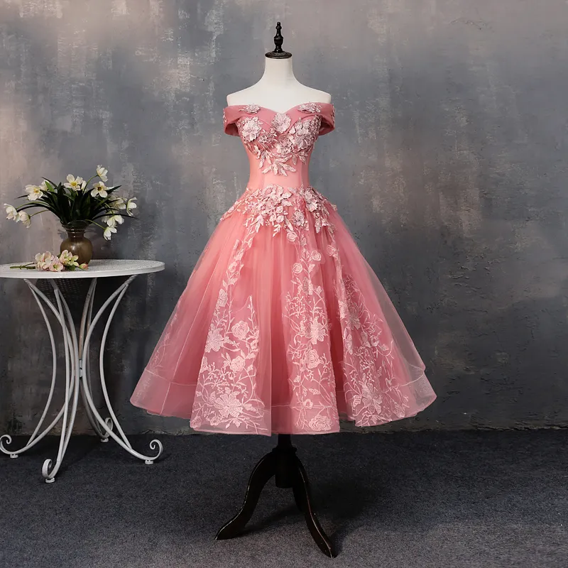 Vintage Boat Neck Lace Ball Gown Elegant Pink Formal Dresses Short