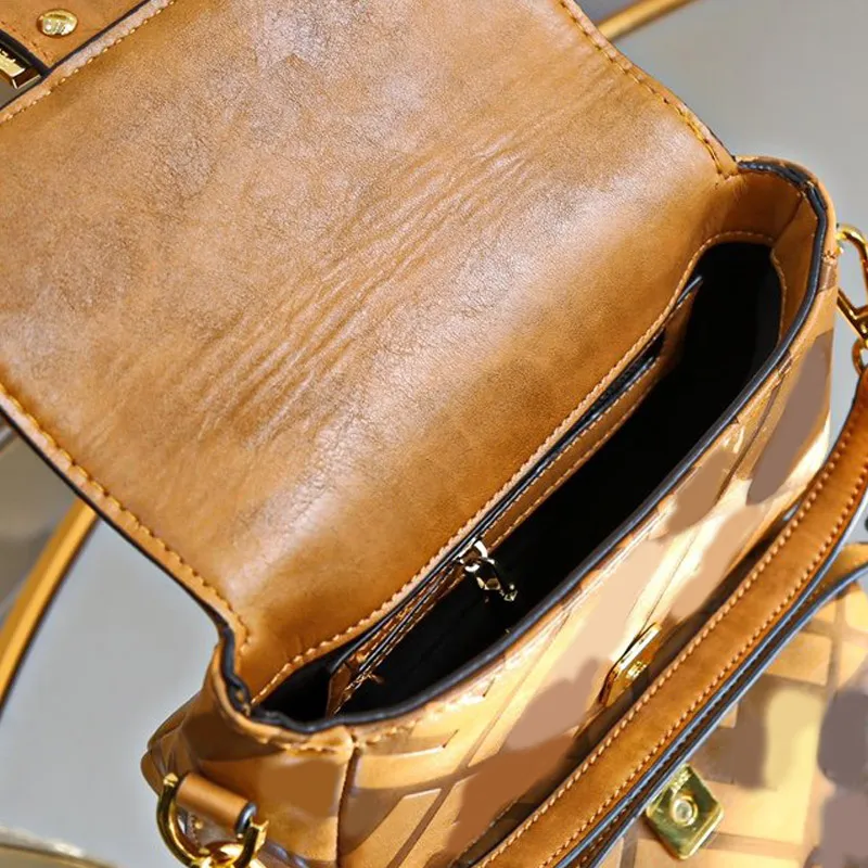 Medium Baguette Bag Crossbody Purse Mobile Phone Bag Women Shoulder Handbag Lady Wallet Genuine leather bag