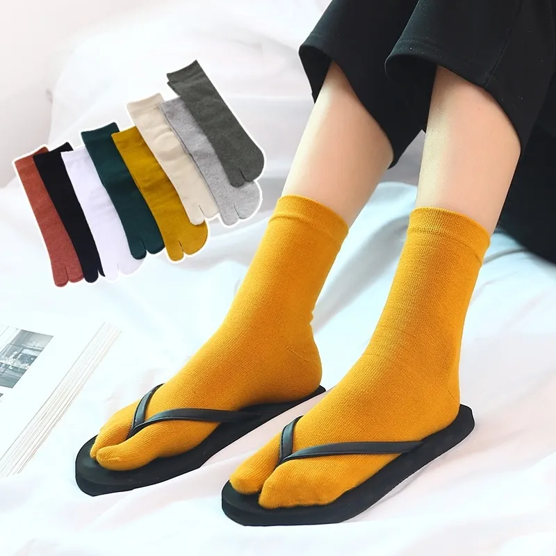 5 Paare zwei Finger Socken japanische Stil Clogs Socken Splitzige Frauen High Rohr Baumwolle zwei Zehen Home Floor Socken 201109