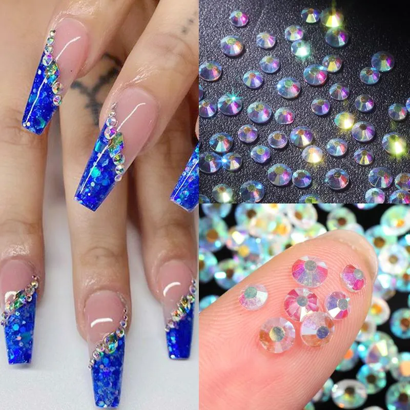 DECORATION ONGLES MELANGEES (STRASS – PAILLETTES – PERLES etc