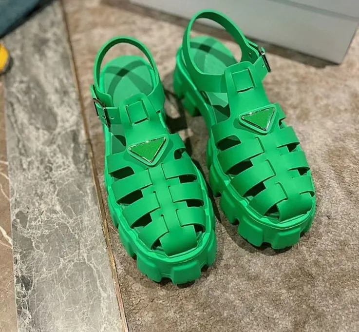 Luxury Designer Patent Leather Buckle Sandals For College Women
