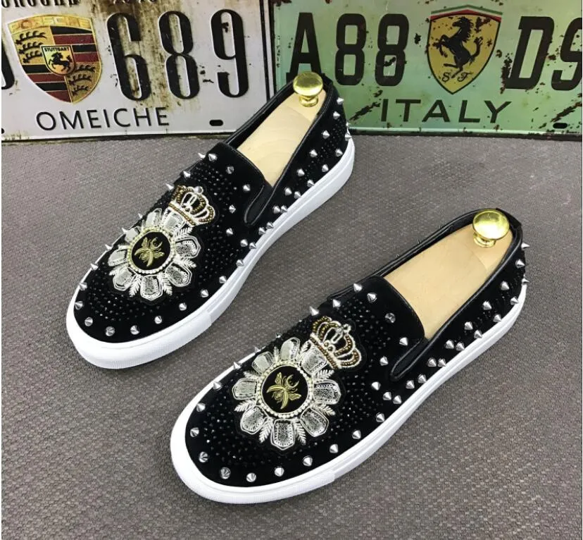 Fashion Mens Punk Studded Rivet Spike Suede Pointy Loafers  display picture 2
