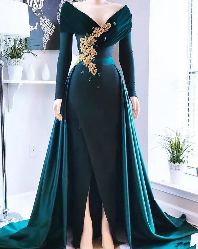 Hunter Green 2021 Prom Kleider elegant vom Schulterkristall Veet Langarm vorne Schlitz Satin Sweep Zug Abendkleider Vestido