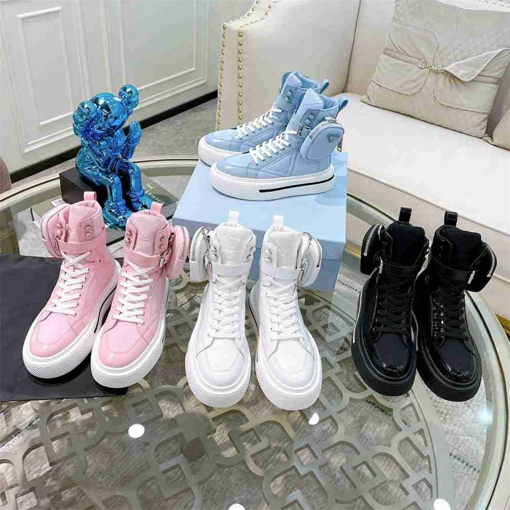 Ontwerpers Dames Casual Schoenen met Tas Nieuwste Wiel Re-Nylon Sneakers Combat Laarzen Platform Schoenen Wit Zwart Bruin Lace Up Runner Trainersn Fashion 35-40 Doos