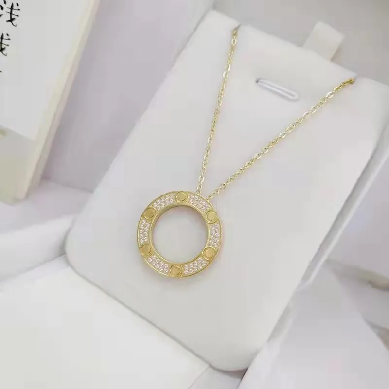 Lyx full diamant 3 färg hänge halsband mode 18K guld kvinnors kärlek halsband hög kvalitet 316L rostfritt stål smycken