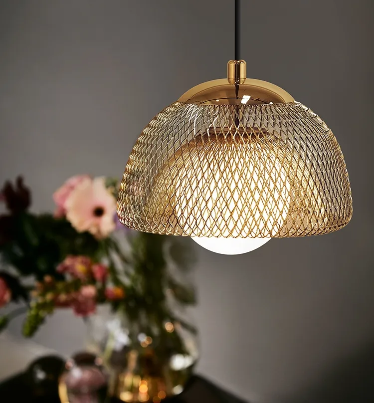 Nordic Creative Glass Ball Led Chandelier Lampor Matsal Sovrum Bedside Pendant Lampor Enkelt Head Garderob Små ljuskrona Belysning