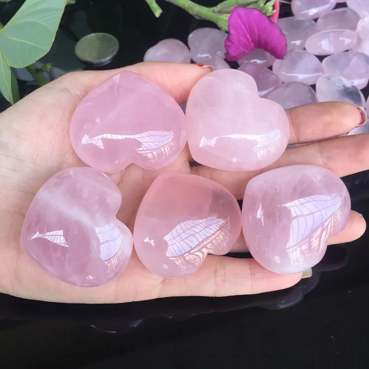 Natural Rose Quartz Heart Shape Love Mini Crystal Chakra Healing Heminredning Reiki Healing Stone Love Gems DIY Smycken