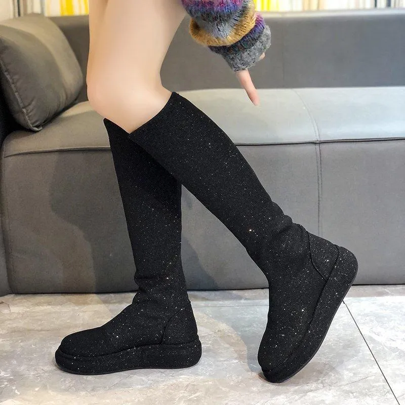 Vente chaude-bottes hautes plate-forme femmes chaussures en peluche bottes De paillettes hiver chaud paillettes gros argent noir Botas De Mujer 2020