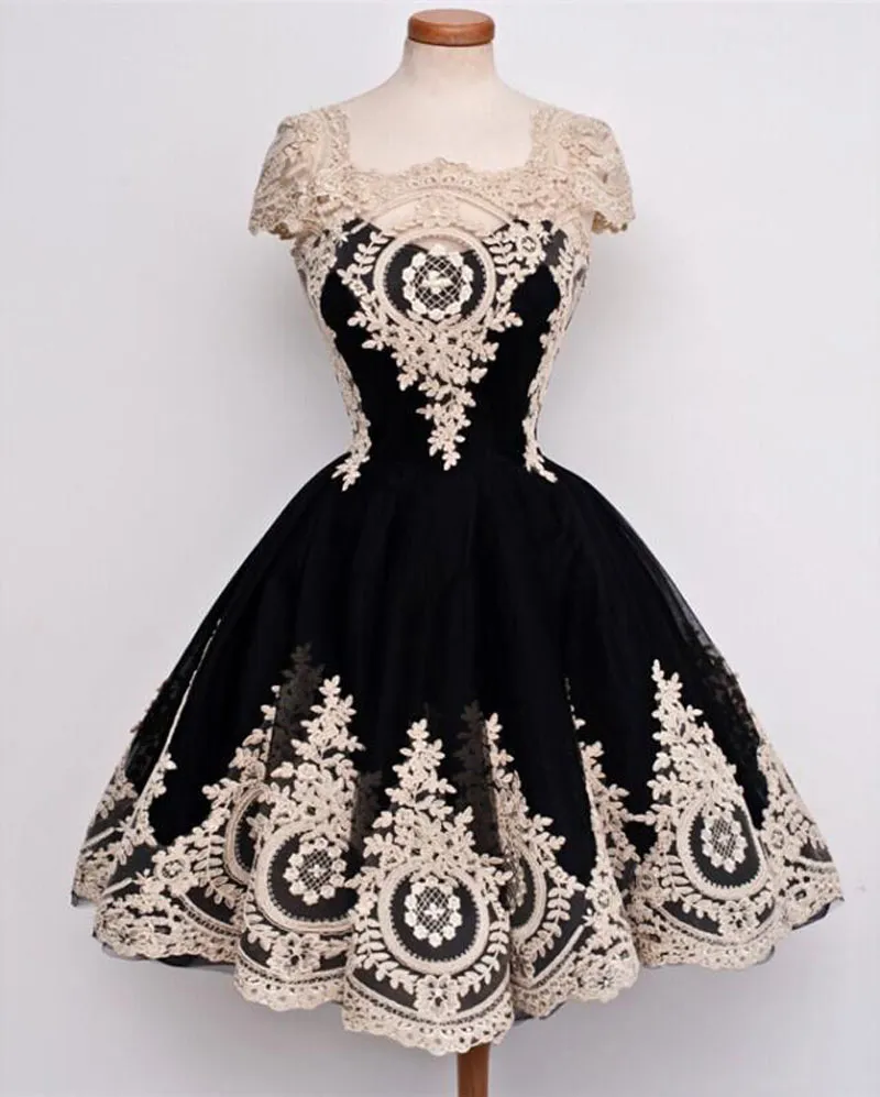 Vestidos De Graduación De La Escuela Secundaria 2019 Vestidos De 15 ANOS CORTO Vintage Black Breve Vestidos Con Apliques De Encaje De € | DHgate