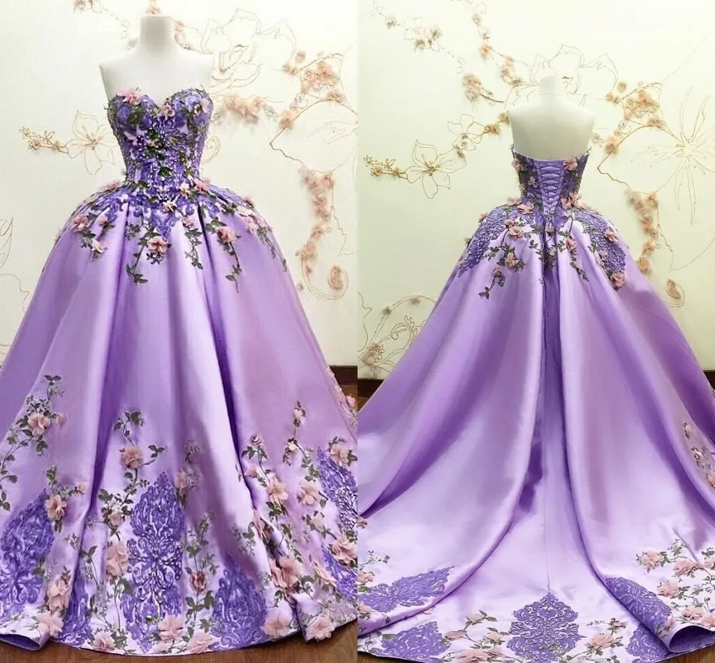 2021 lavendel quinceanera klänningar bollklänningar söt sexton grön lila broderade rosa 3d blommor strapless vintage söt 16 klänning plus