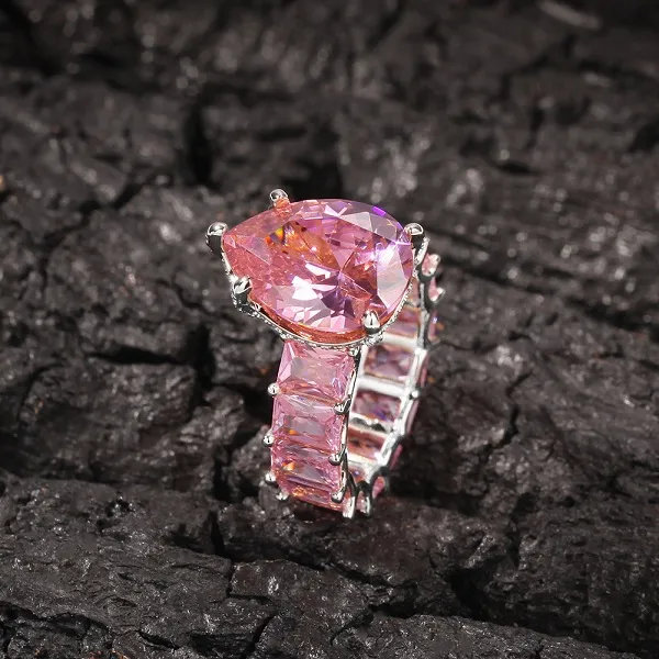 Stunning 10CT Pear Cut Diamond Ring In Gold Silver And Rose Gold