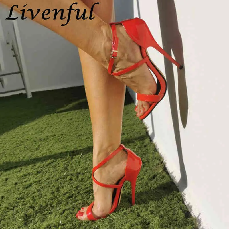 Sandali fetish on sale