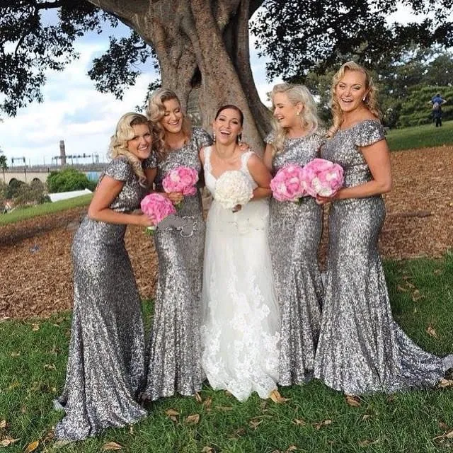 Plus la taille argent paillettes perlées robes de demoiselle d'honneur à manches courtes mariage bal robes de soirée formelle demoiselle d'honneur robe