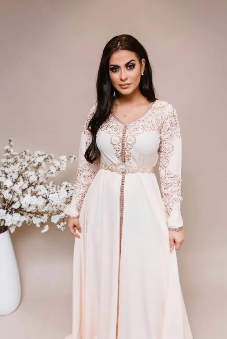 Elegant Moroccan Kaftan Arabic Evening Dresses Traditional Attire Ivory Satin A Line Formal Occasion Gowns Gold Appliques Beaded Long Sleeve Caftan Prom Dress 2022 From 137 2 DHgate