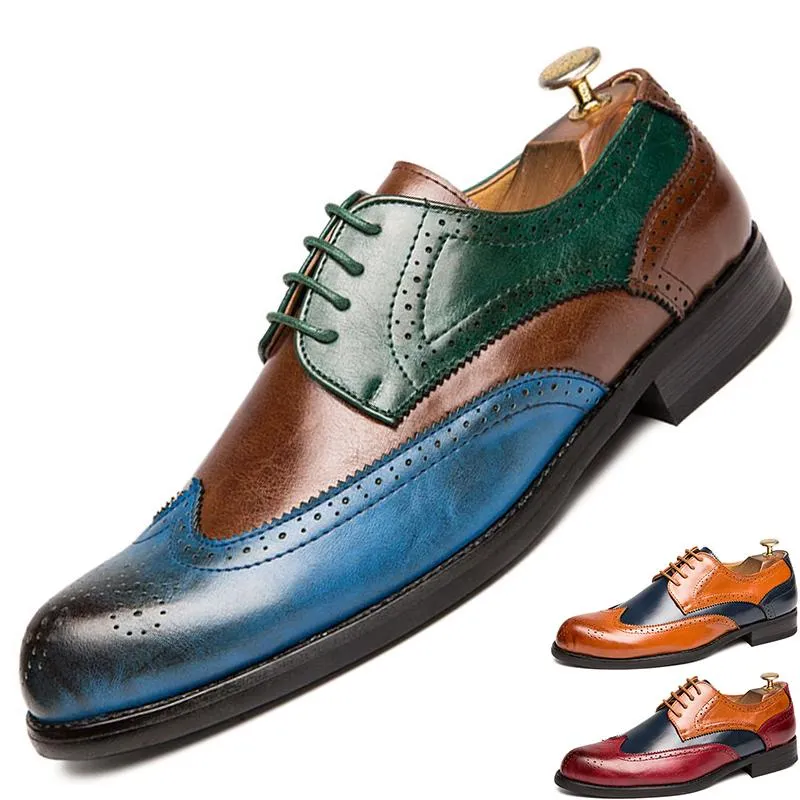 Vente chaude-Hommes Chaussures En Cuir Formel Brogues Chaussure Sociale Mâle Élégant Designer Hommes Robe D'affaires Chaussures Bout Pointu Mariage Bleu Marron