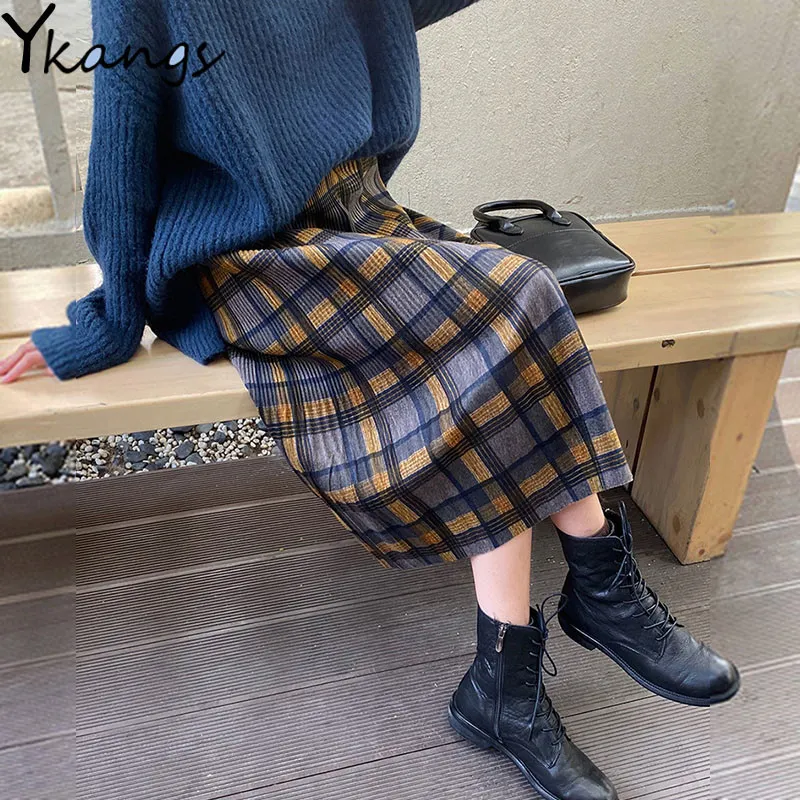 Winter Thick Warm Women Skirts Plus Size Harajuku High Waist Pleated Skirt Korean Style Midi Long Plaid Skirt For Girls School Y1214