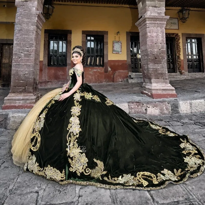 Charro Vestidos دي XV Años هنتر الأخضر فساتين quinceanera التطريز الديكور المخملية الترتر المكسيكي الحلو 15 عيد ميلاد ارتداء