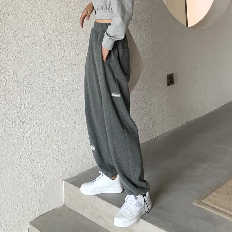 홍콩 패션 브랜드 2020 새로운 다용도 회색 스포츠 바지 여성의 작은 캐주얼 코르셋 바지 느슨한 얇은 Wei 바지