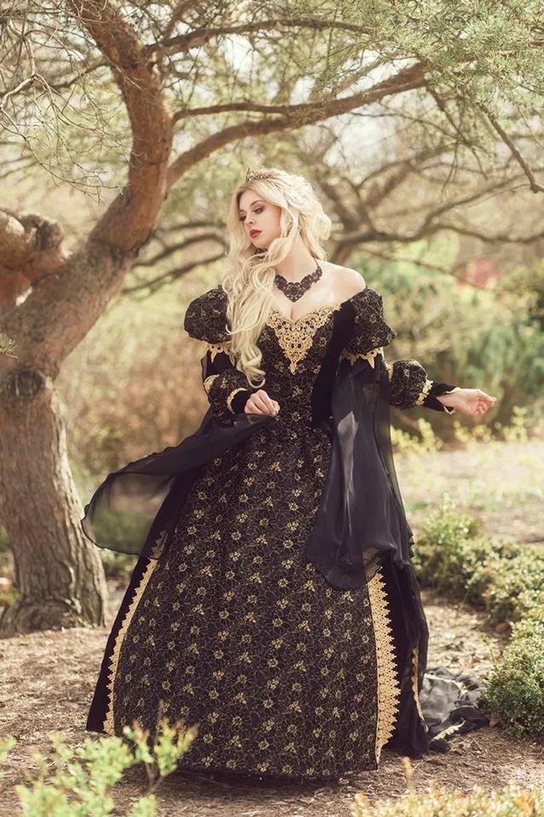 Vestidos De Casamento Gótico Preto E Ouro Vestidos De Dormir Fantasia  Medieval Plus Tamanho Fora Do Ombro Manga Comprida Rendas Chiffon  Espartilho Vestidos De Noiva De Sexybride, $853,82