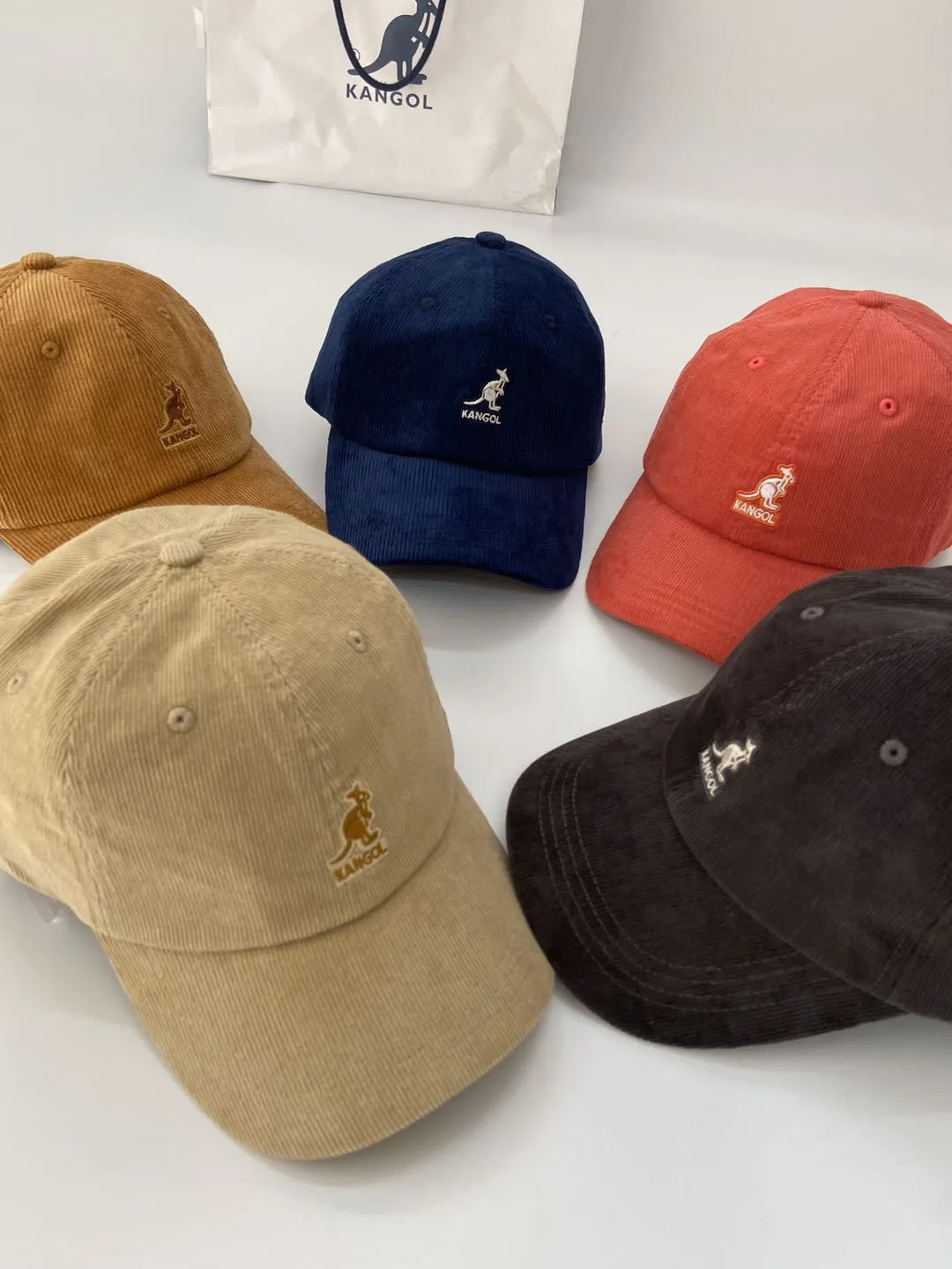 2021 nueva gorra de béisbol Kangol con patrón de animales, sombreros para el sol, sombreros de lona a la moda para viajes, gorra de pana, sombreros ajustables para hombres y mujeres C0123