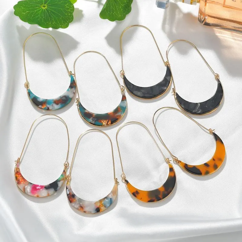 Hoop Huggie 2021 Trendy Fashion Geometric Earrings Alloy Crescent Acetate Acrylic Leopard Plate stor öronkrok Kvinnlig gåva1