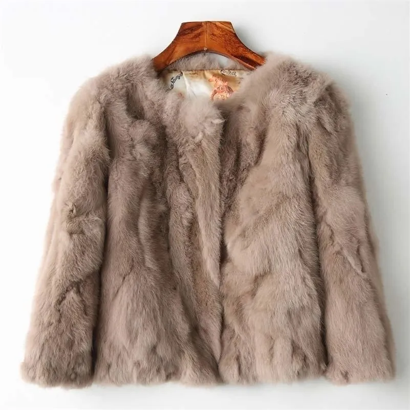 Chaqueta de piel completa genuina Diseño de mujer Natural Wholeskin O-cuello Moda Slim Thin Rabbit Fur Coat 201103