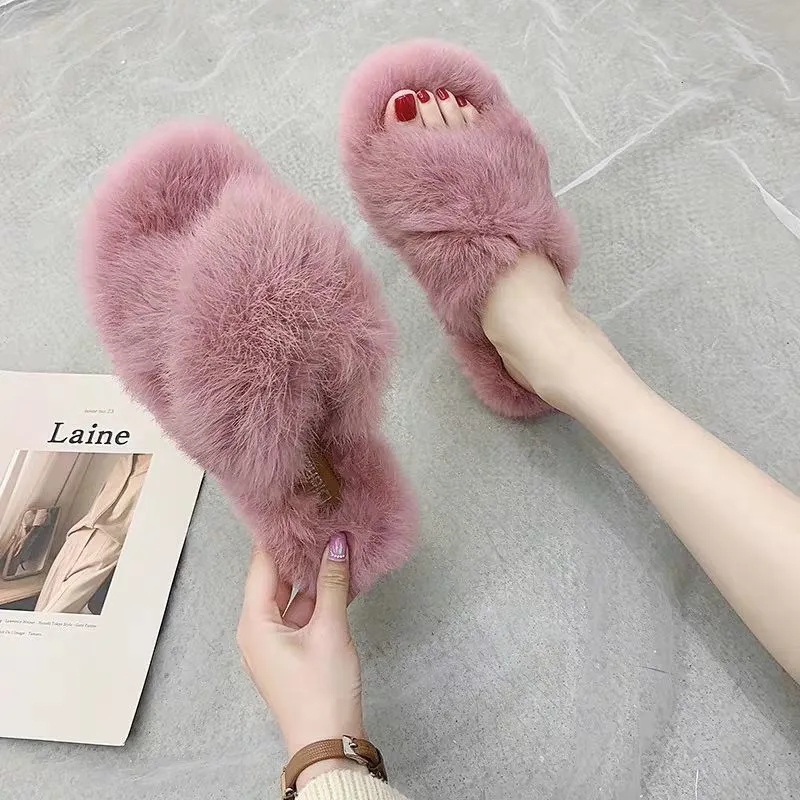 Pantoufles à bande croisée pour femmes doux en peluche fourrure confortable bout ouvert maison chaussures intérieur extérieur fausse fourrure de lapin chaud confortable sans lacet X1020