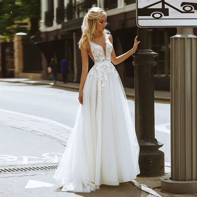 Robe De Mariee Francaise 2024 Collection Robe De Mariee Sexy En V Avec Train Du 114 75 DHgate