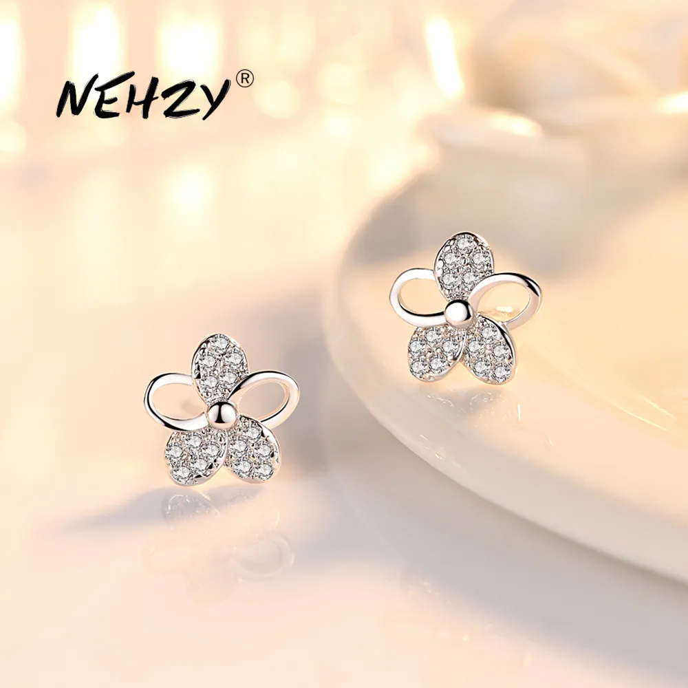 Pendientes de tuerca de Plata de Ley 925, joyería de moda para mujer de alta calidad, pendientes simples de circón de cristal con hoja de ciruela