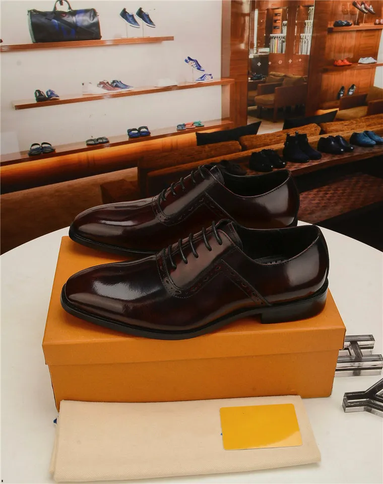 18ss Designers New Arrival Men Formal Shoes Office Business Wedding Dress shoes Oxfords Bullock Design Handmade Leather shoes big size