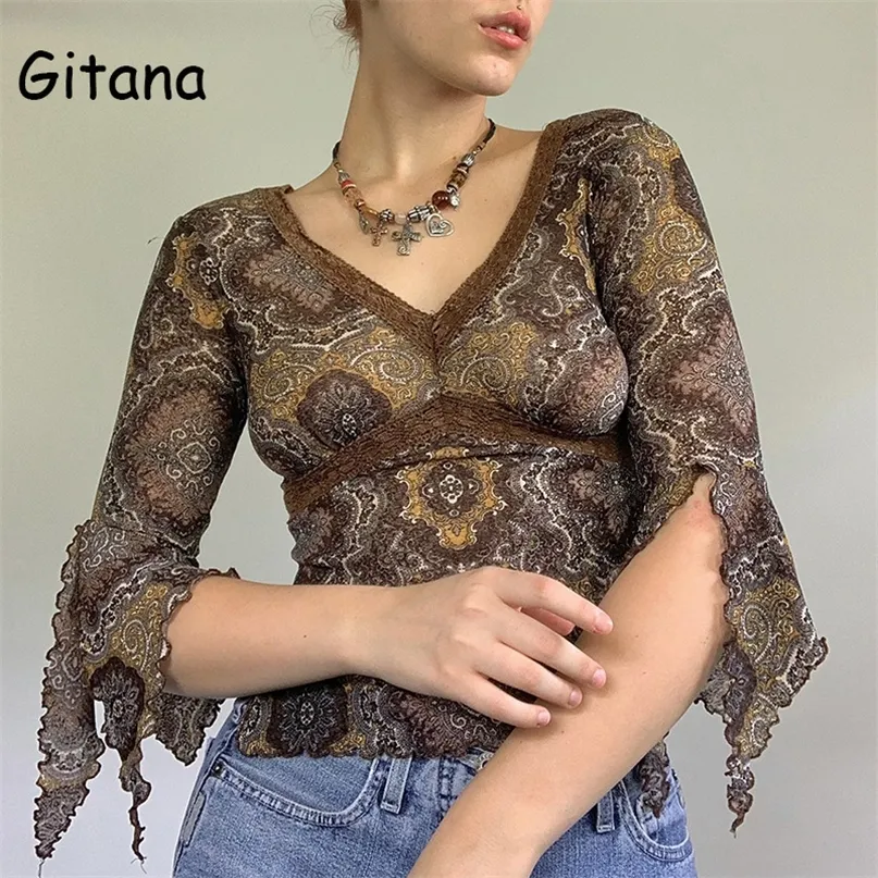 Gitana 2022 Autumn Vintage Print Flare Sleeve Lace Crop Top Women Slim Elegant V Neck T Shirts Harajuku Tee 220226
