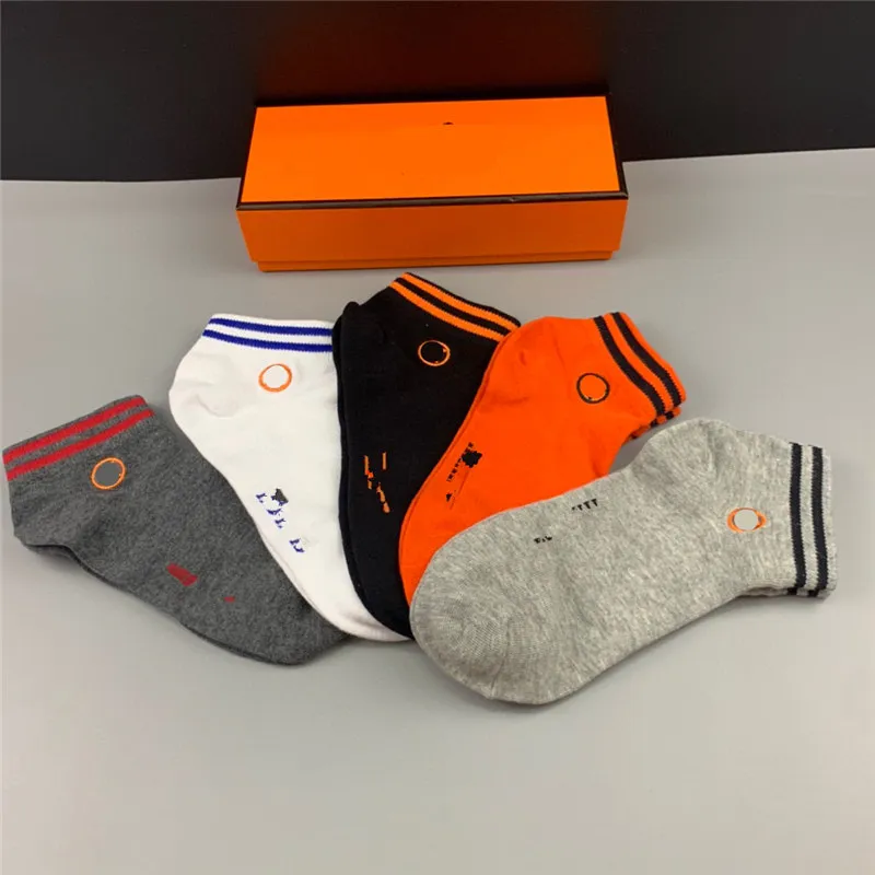 Klassiker Män Socks Male Ankel Sock Street Underkläder Stylist Mens Basketball Sport Strumpor För Kvinnor En storlek Orange Korta Strumpor