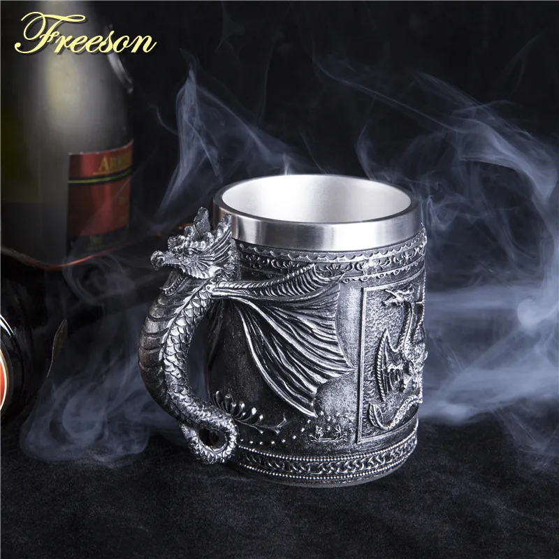 Retro Dragon Resina Taza de cerveza de acero inoxidable Skull Knight Tankard Taza de café de Halloween Taza de té vikingo creativa Pub Bar Decoración Y200106