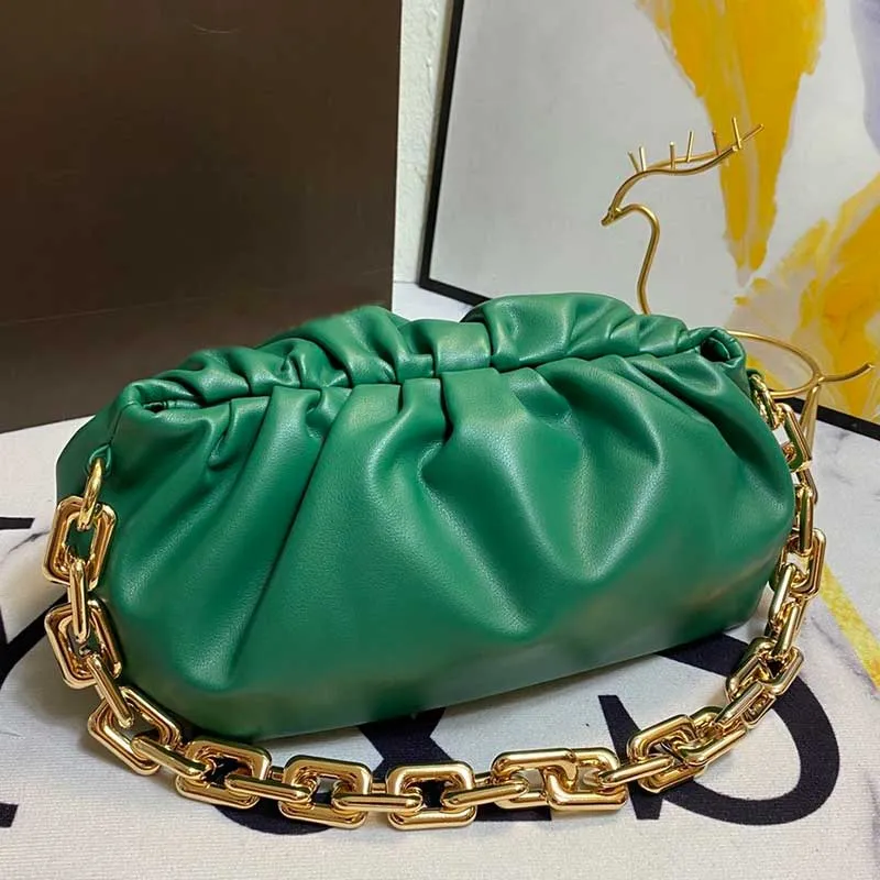 Pouch bag with chain 2025