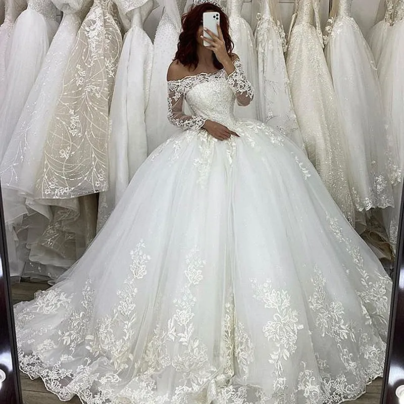 Gorgeous Dubai Princesa Ball Gown Dresses Long Sleeve Lace Appliques Wedding Gowns Vestido De Novia Casamento Chapel Bride Dress Plus Size