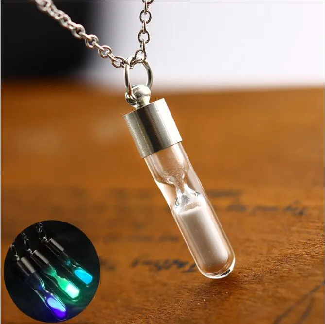 Fashion Necklace Hourglass Drifting Bottle Pendant Luminous Necklace Quicksand Wishing Bottle Valentines Day Gifts Party Favor XTL262