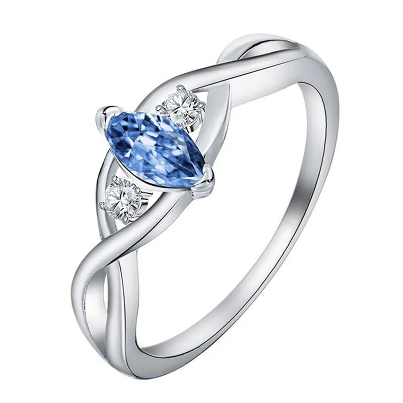 Kluster Ringar Tillbehör för Kvinnor Smycken Trendig Sea Blue Horse Eye Zircon Bröllop Engagement Silver Ring Anillos Mujer