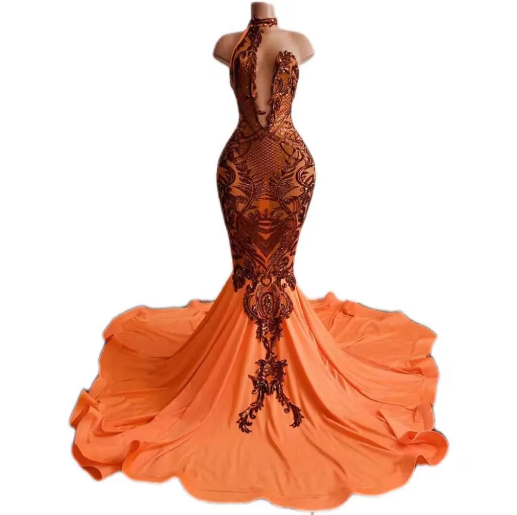 Robe De Soirée Longue Tony Bowls - Taille 2 - Champagne - Dos Nu Style Halter - Pour événement Formel