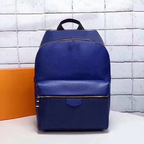 Borsa a tracolla piccola nera, combinazione di tela e pelle, ritraduce il classico design di tendenza del campus. Spallacci regolabili