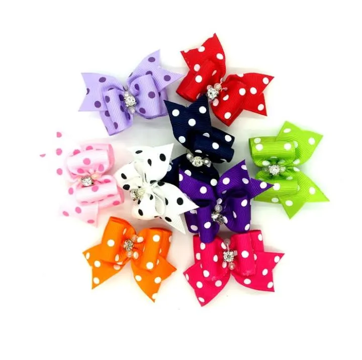 Chien Vêtements 4 * 2Cm Tissu Points Bowtie Chiens Aessories Pet Hair Bows Toilettage Cadeau Produits Mignon Chien Ornements SN4382