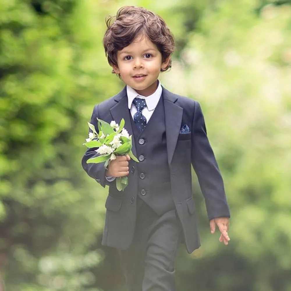 Abiti da portatore di anelli blu scuro scuro Abiti da sposa per ragazzi Abiti da ballo Abiti da cerimonia per bambini Smoking Set da 3 pezzi (giacca + gilet + pantaloni)