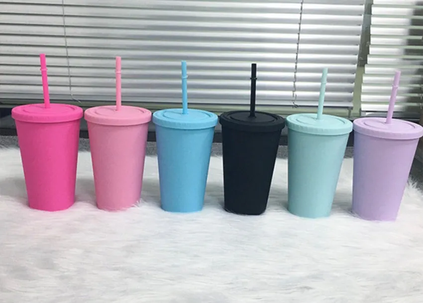 Tobeurs de 16 oz en acrylique mate avec couvercles colorés Paies colorées courtes bouteilles d'eau de sport en plastique gras double mur à boire des tasses de lait A12