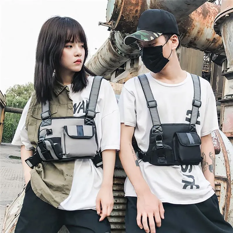 Designer-2020 Fashion Chest Waist Bag Front Hip Hop Streetwear Chest Bag Cross Shoulder Bags Functional Package Bolso #40