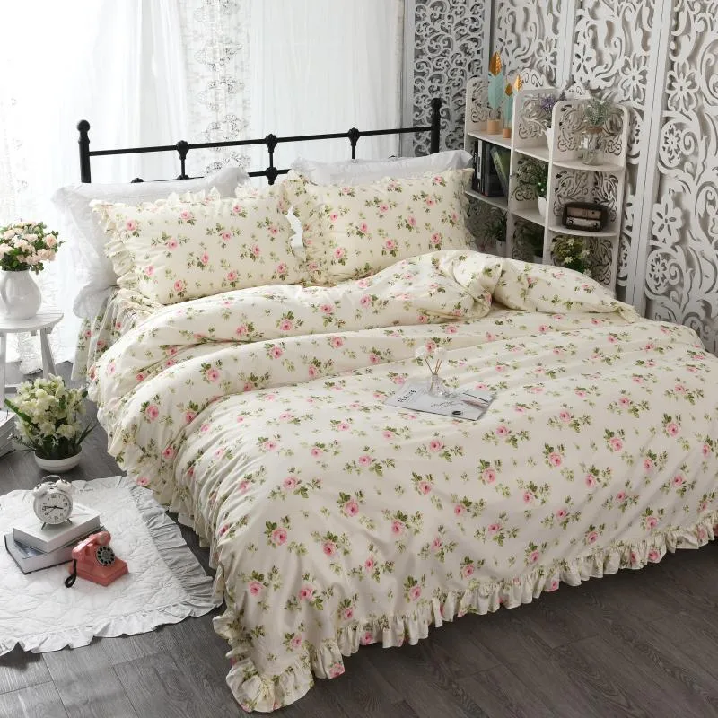 Conjuntos de cama Korean Set Algodão Pastoral Ruffled Cot Cover Fronha Princesa Bed Bed Spread Small Flower Fresh HM-01F